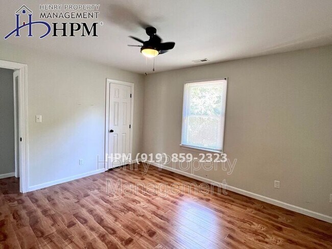 Building Photo - 4301 Ellinwood Dr