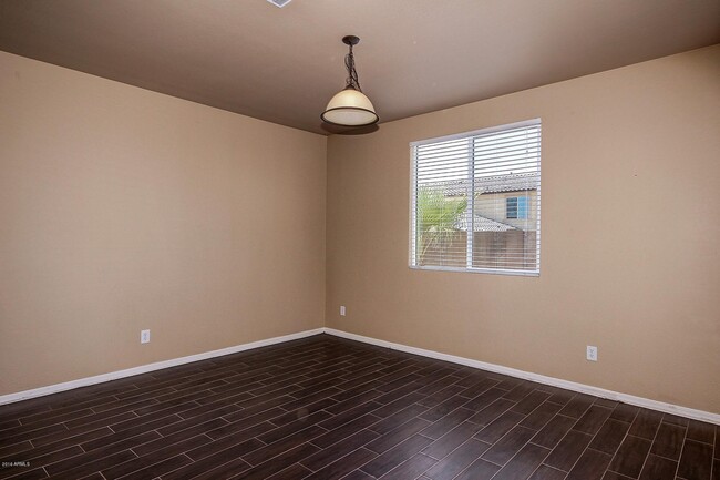 Building Photo - 2542 N Riley Rd