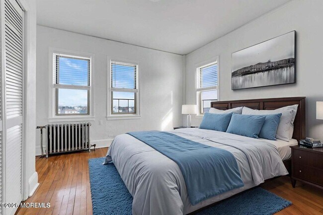 Building Photo - 400 Deal Lake Dr