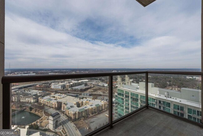 Building Photo - 270 17th St NW