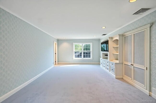 Building Photo - 22 Bayside Dr