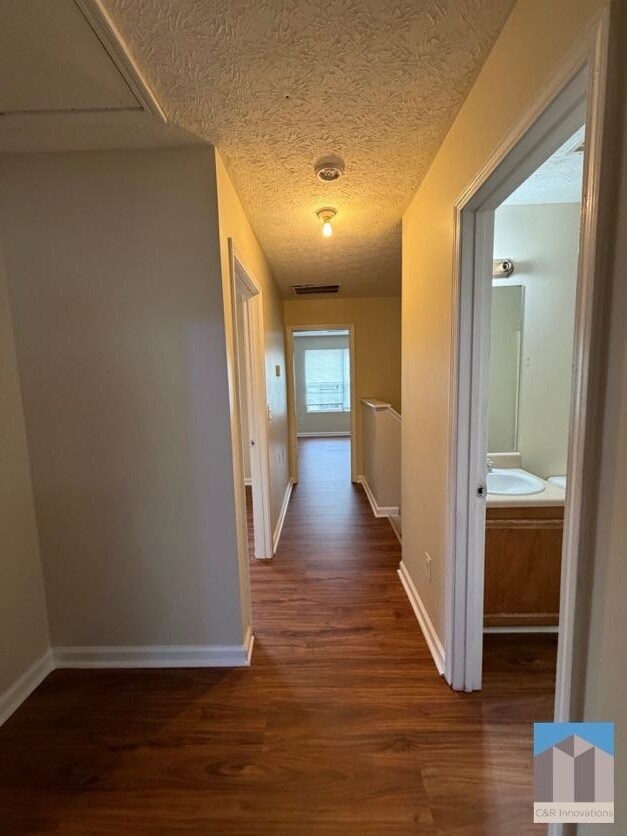 Building Photo - 5196 Tew Ln SW