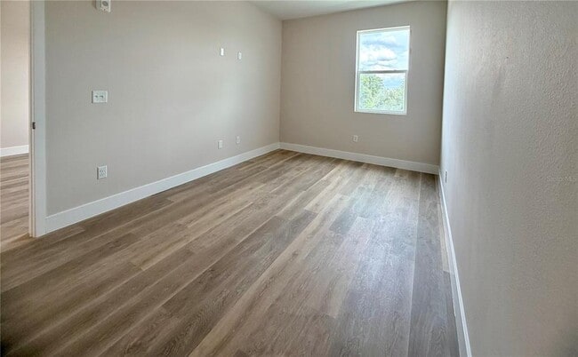 Building Photo - 4424 S Texas Ave