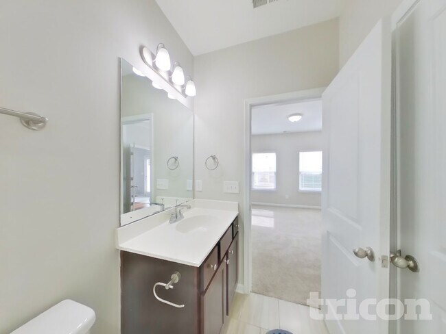 Building Photo - 311 Woodfern Ct