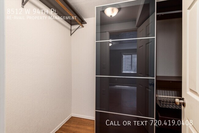 Building Photo - 8512 W 94th Pl