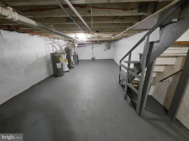 Building Photo - 2223 N Hancock St