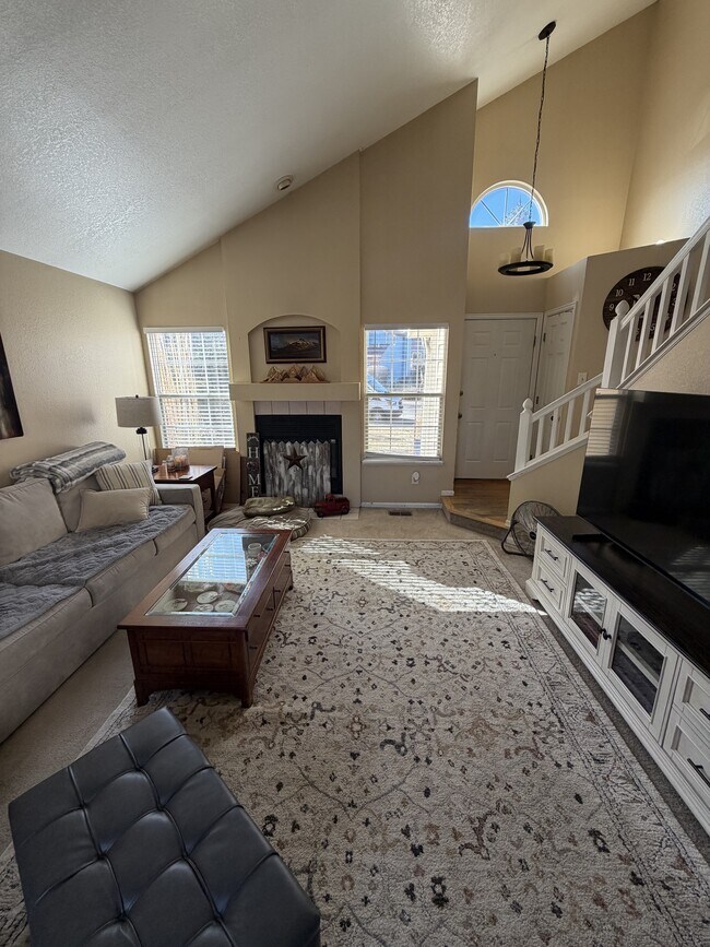 Building Photo - 4268 Stoneridge Dr