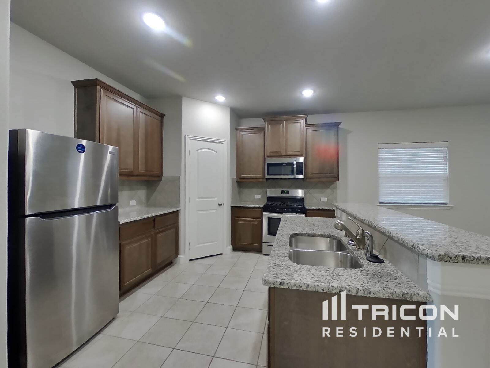Building Photo - 7816 Cypress Dr
