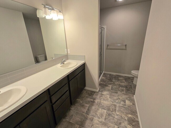 Building Photo - 3 Bedroom 2.5 Bath Home in Stanwood - Pet Friendly!