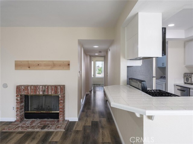 Building Photo - 1229 W 223rd St