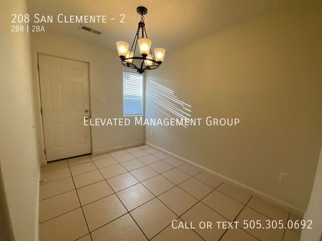 Building Photo - 208 San Clemente Ave