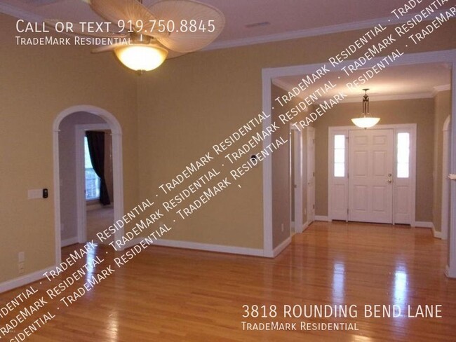 Building Photo - 3818 Rounding Bend Ln
