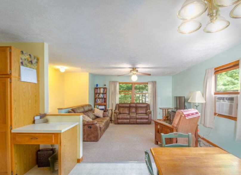 Building Photo - 4263 Eagle Crest Dr