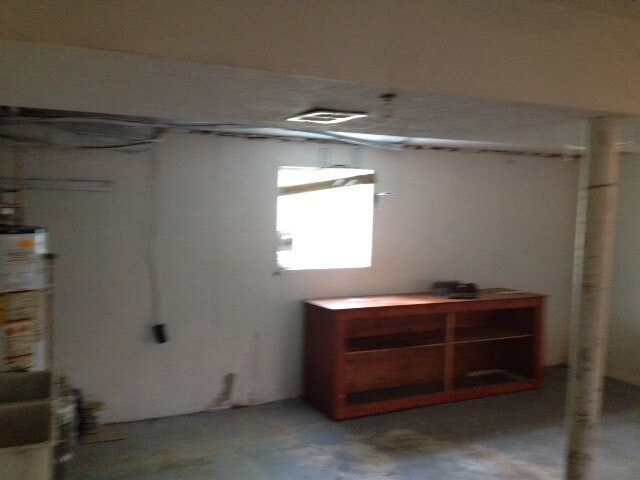 Building Photo - 7058 Manderlay Dr