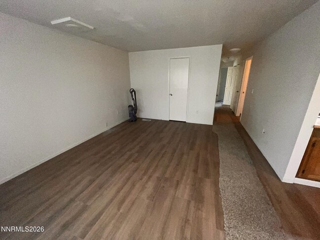 Building Photo - 940 Opalite Dr
