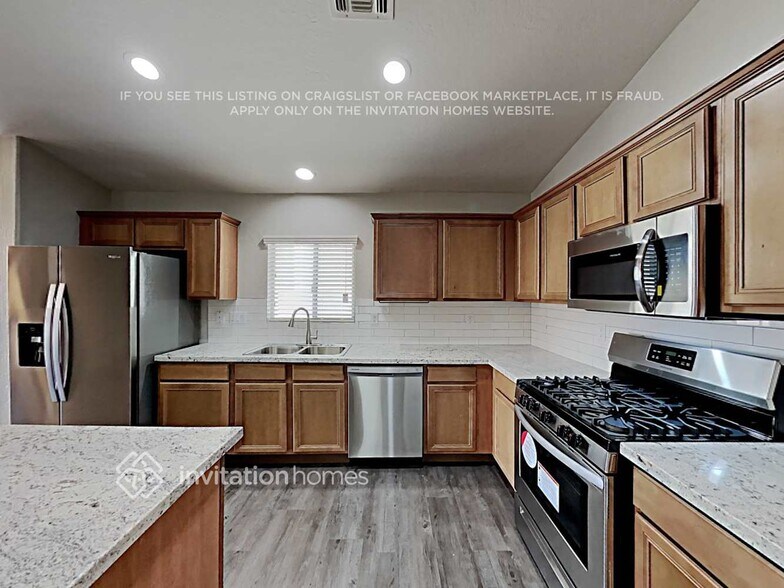 Building Photo - 1342 E Bradstock Way