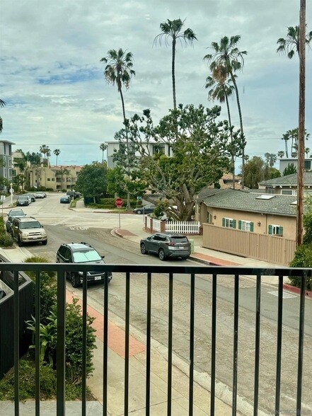 Building Photo - 8168 Paseo Del Ocaso