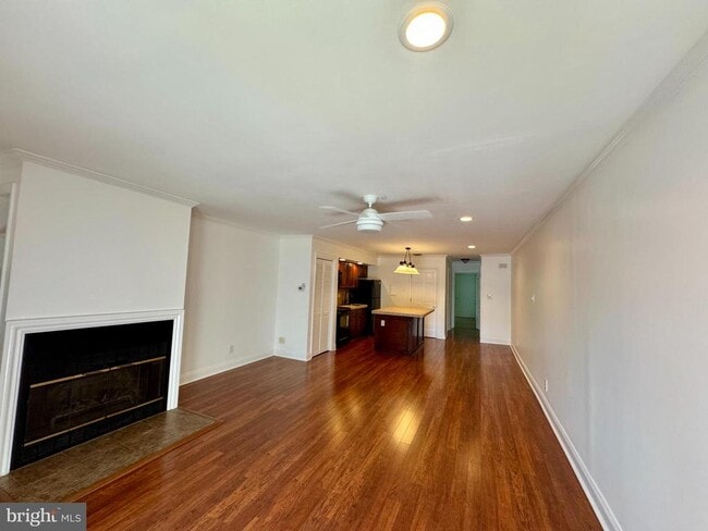 Building Photo - 34 Darien Way