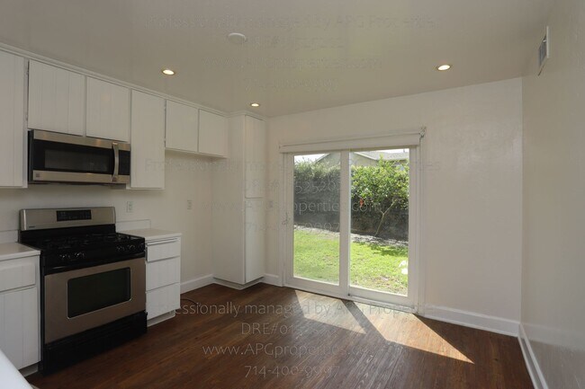 Building Photo - 25502 McIntyre St