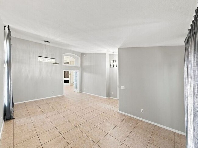 Building Photo - 4 Bedroom Home in the Heart of Ahwatukee for Rent