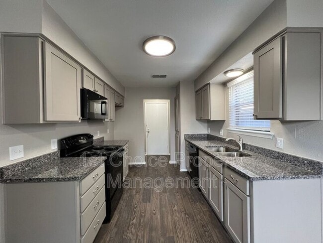 Building Photo - 709 Fair Meadows Dr