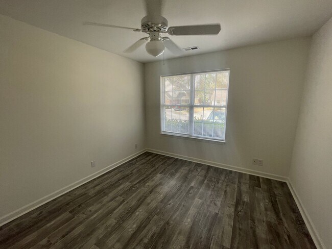 Building Photo - 316 St Rosea Rd