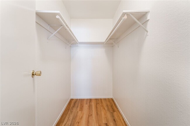 Building Photo - 1611 E Harmon Ave