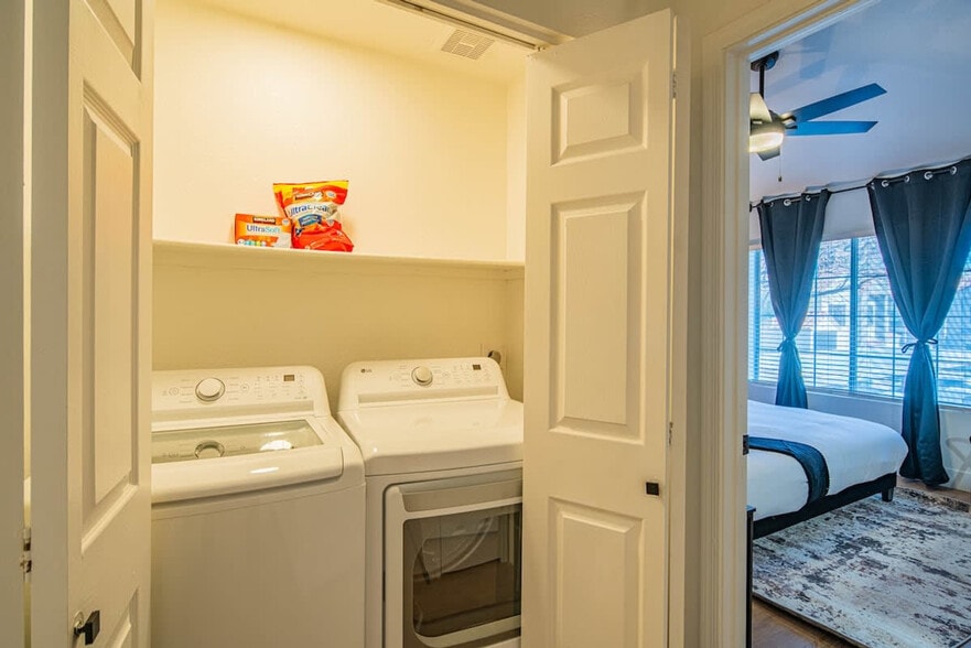 Building Photo - 7900 E Princess Dr