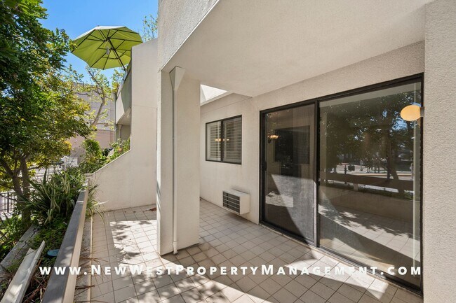 Building Photo - Lovely Marina District 2-bedroom at Park R...
