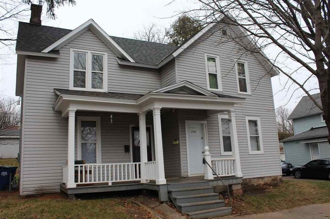 Primary Photo - 204 S 6th Ave