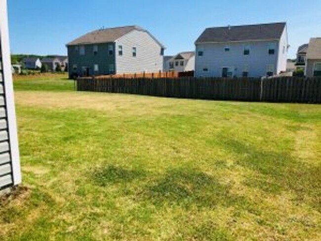 Building Photo - 125 Council Loop