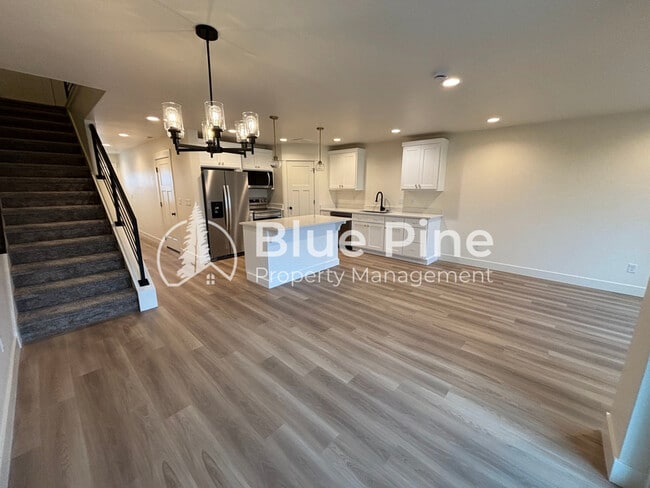 Building Photo - 2384 Caliber Pl