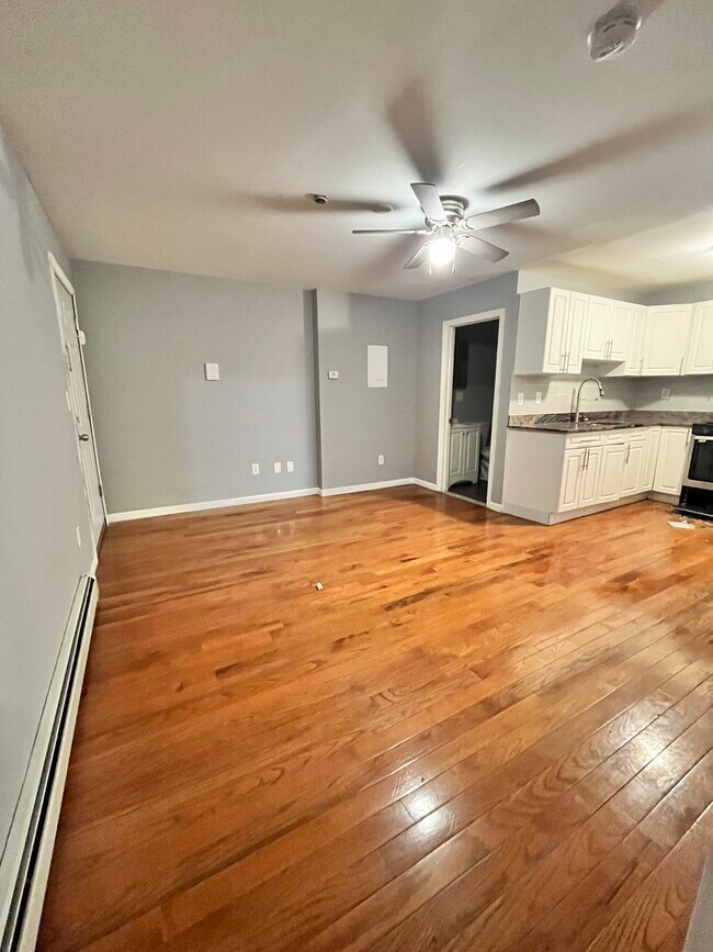 Unit 2 - 113 Ocean Ave