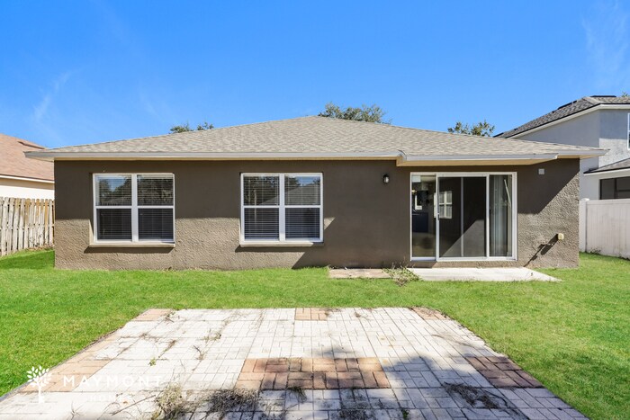 Building Photo - 2615 Queen Alberta Dr