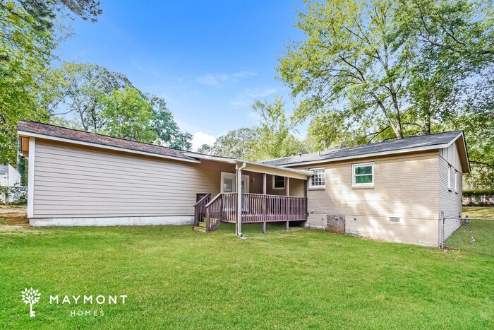 Building Photo - 6718 Gano Dr