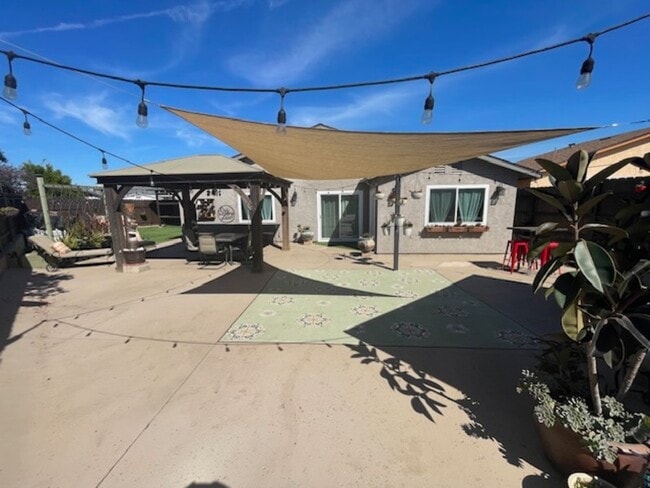 Building Photo - 2103 Starburst Ln