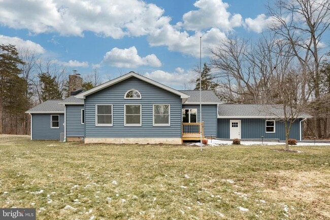 Building Photo - 5816 Upper Ridge Rd