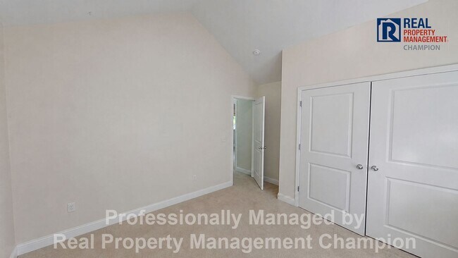 Building Photo - 3BD/2BA home w/vaulted ceilings, fireplace, 2-car garage, deck and fenced backyard