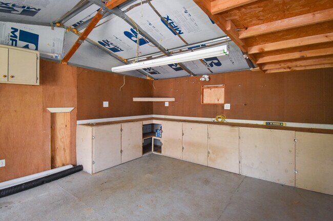 Building Photo - 109 11th Ave