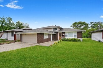 Building Photo - 1315 Prince Dr