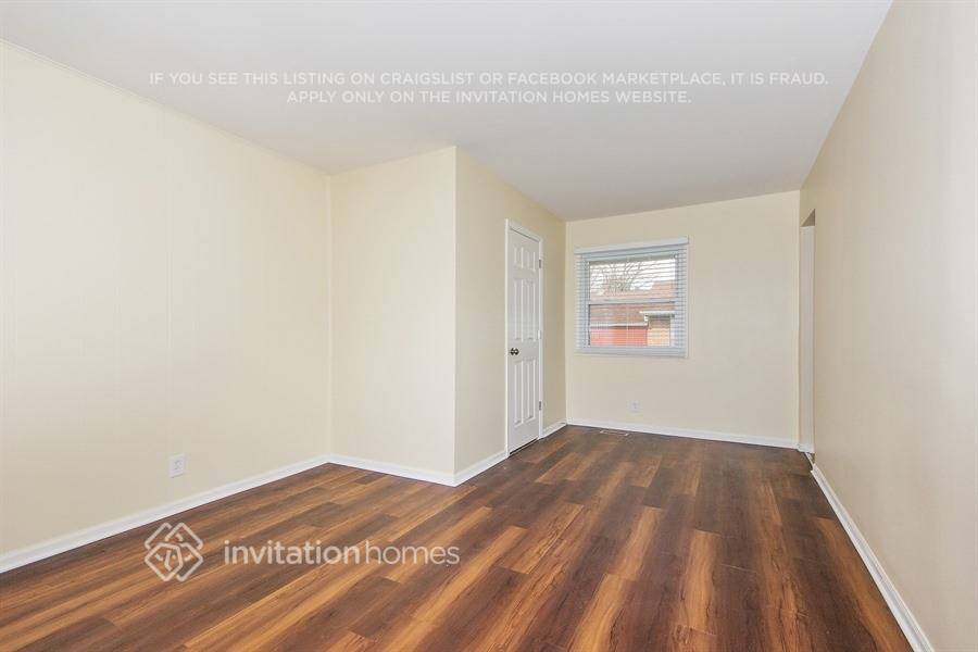 Building Photo - 289 Seabury Rd