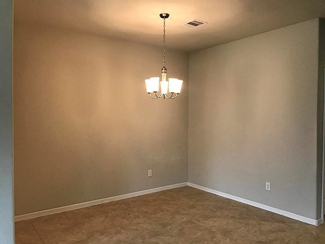 Building Photo - 3027 Dripping Springs Ct