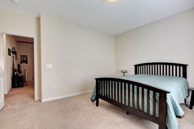 Building Photo - Beautiful Two Story Located on the Southwest