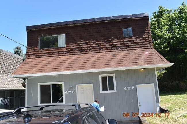 Building Photo - 4716 NE 108th Ave