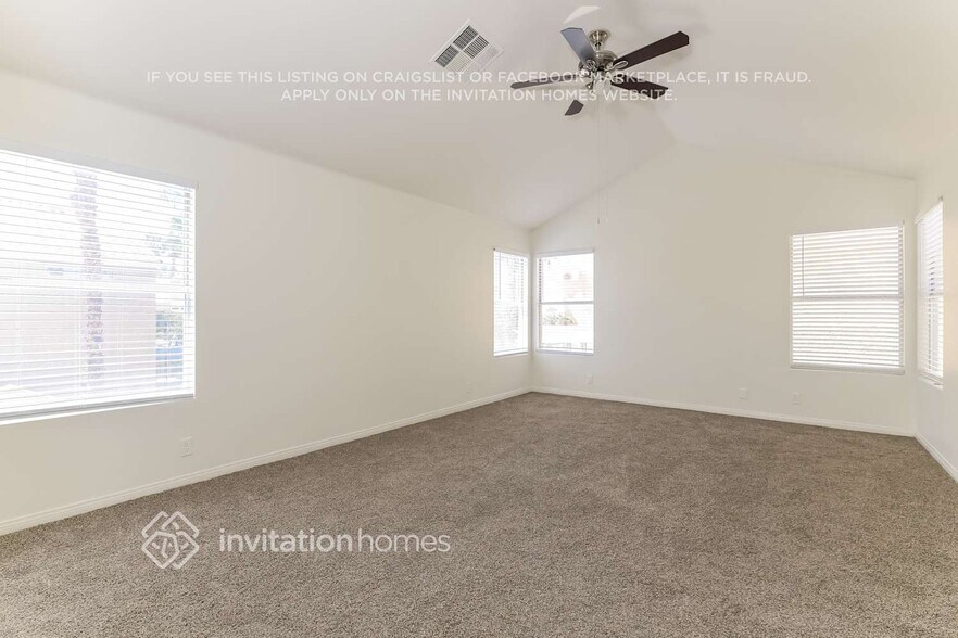 Building Photo - 1321 Sun Copper Dr