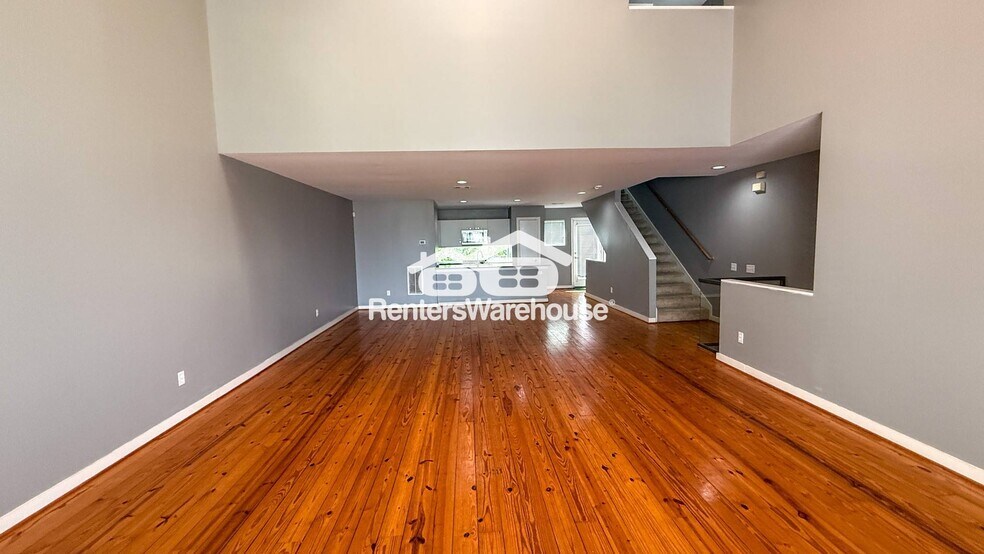 Building Photo - 2605 Calumet St