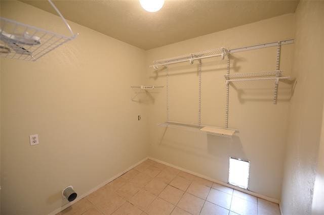 Building Photo - 9015 San Leandro Dr