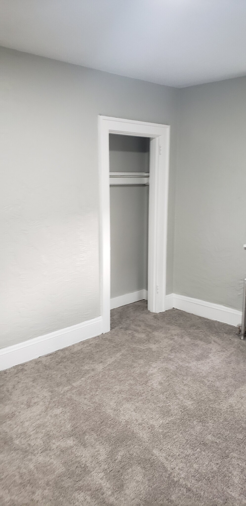 Building Photo - 535 Shelbourne Ave