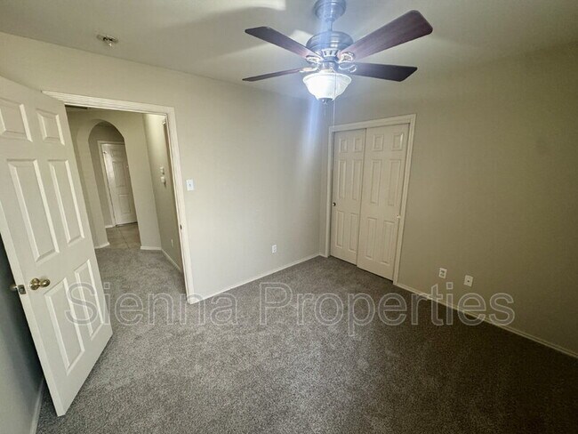 Building Photo - 11310 Jim Thorpe Ln