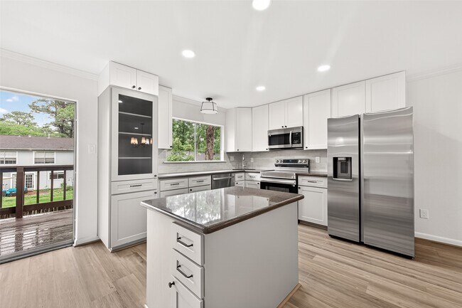 Building Photo - 2 Kittiwake Ct